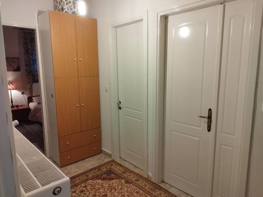 Cozy Cottage For 4 Lávdhas المظهر الخارجي الصورة